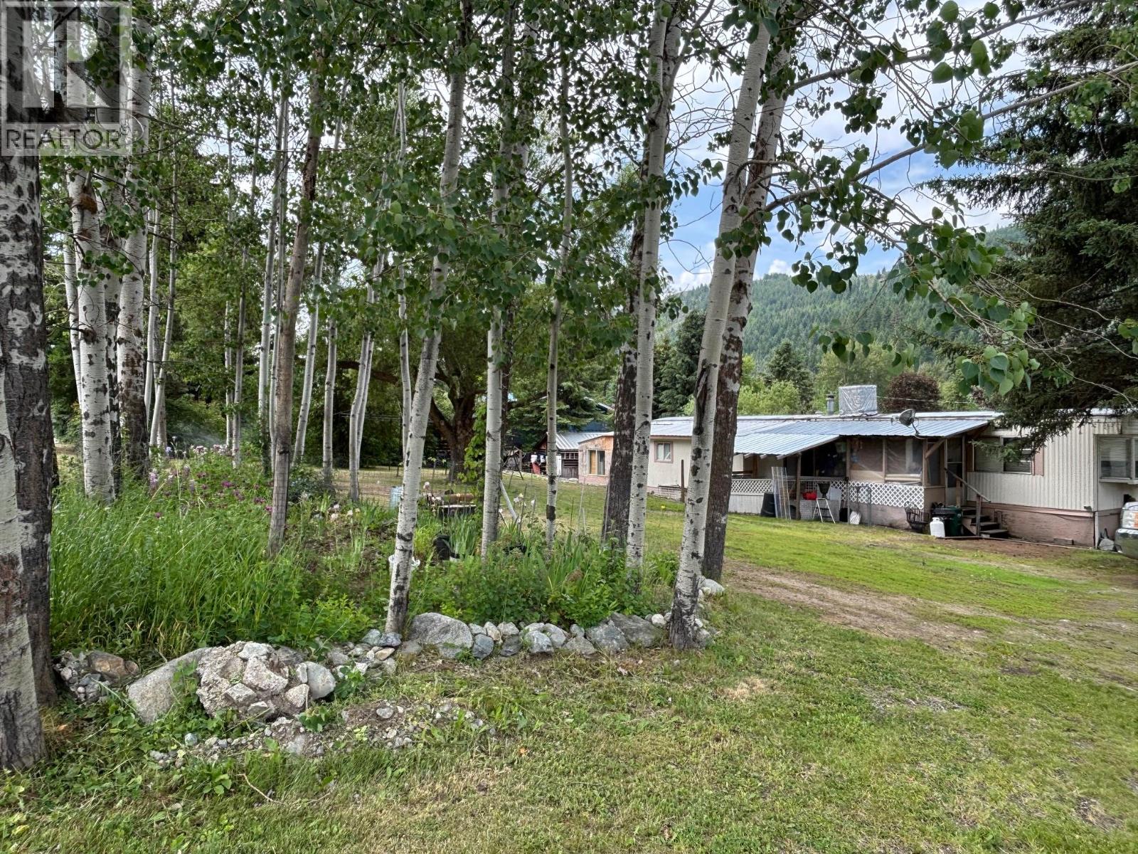 360 3rd Street, Greenwood, British Columbia  V0H 1J0 - Photo 2 - 10372451