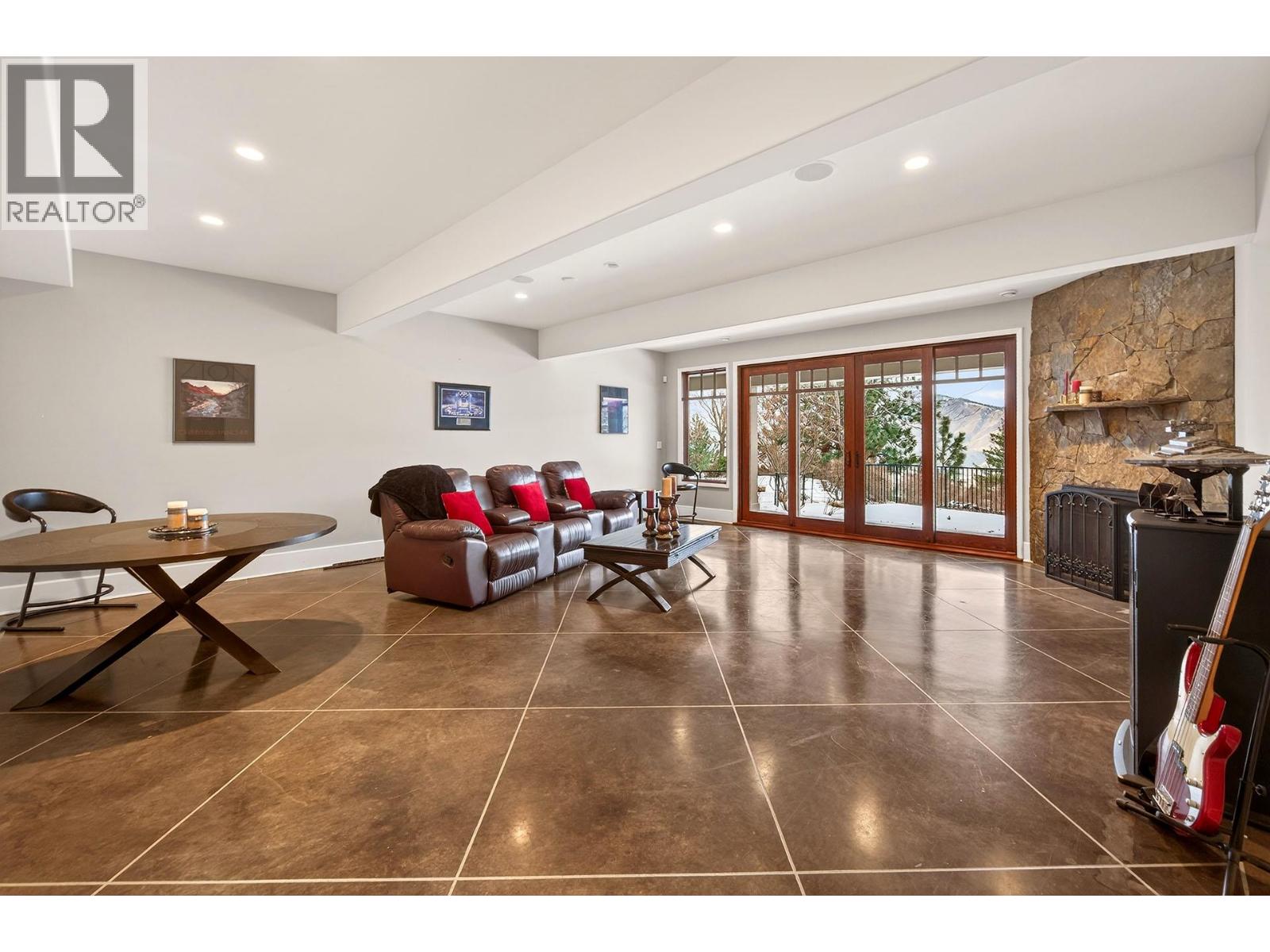 3080 Kicking Horse Drive, Kamloops, British Columbia  V2E 2T6 - Photo 34 - 10372299