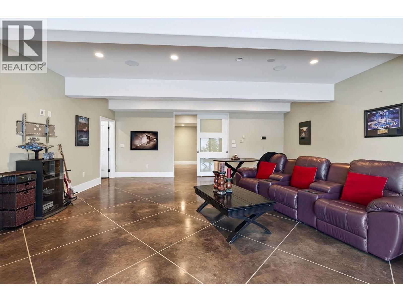 3080 Kicking Horse Drive, Kamloops, British Columbia  V2E 2T6 - Photo 35 - 10372299