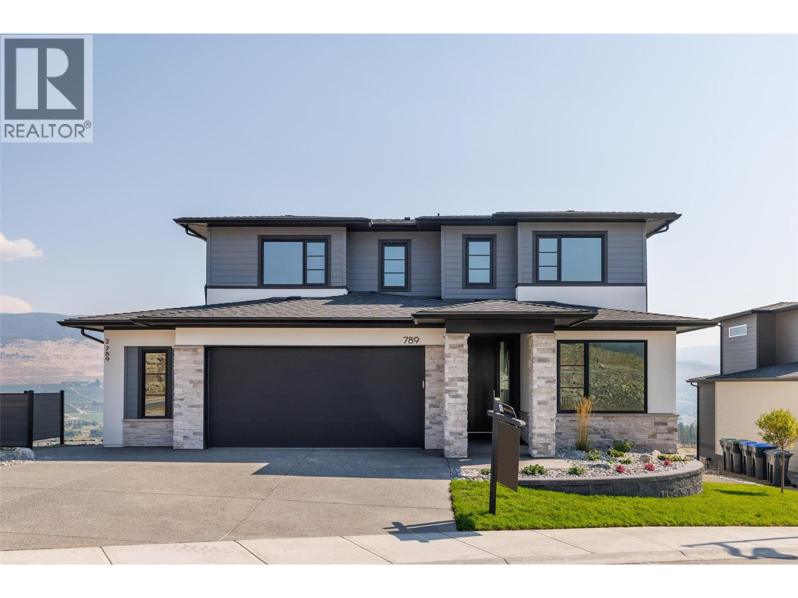 789 Carleton Street, kelowna, British Columbia