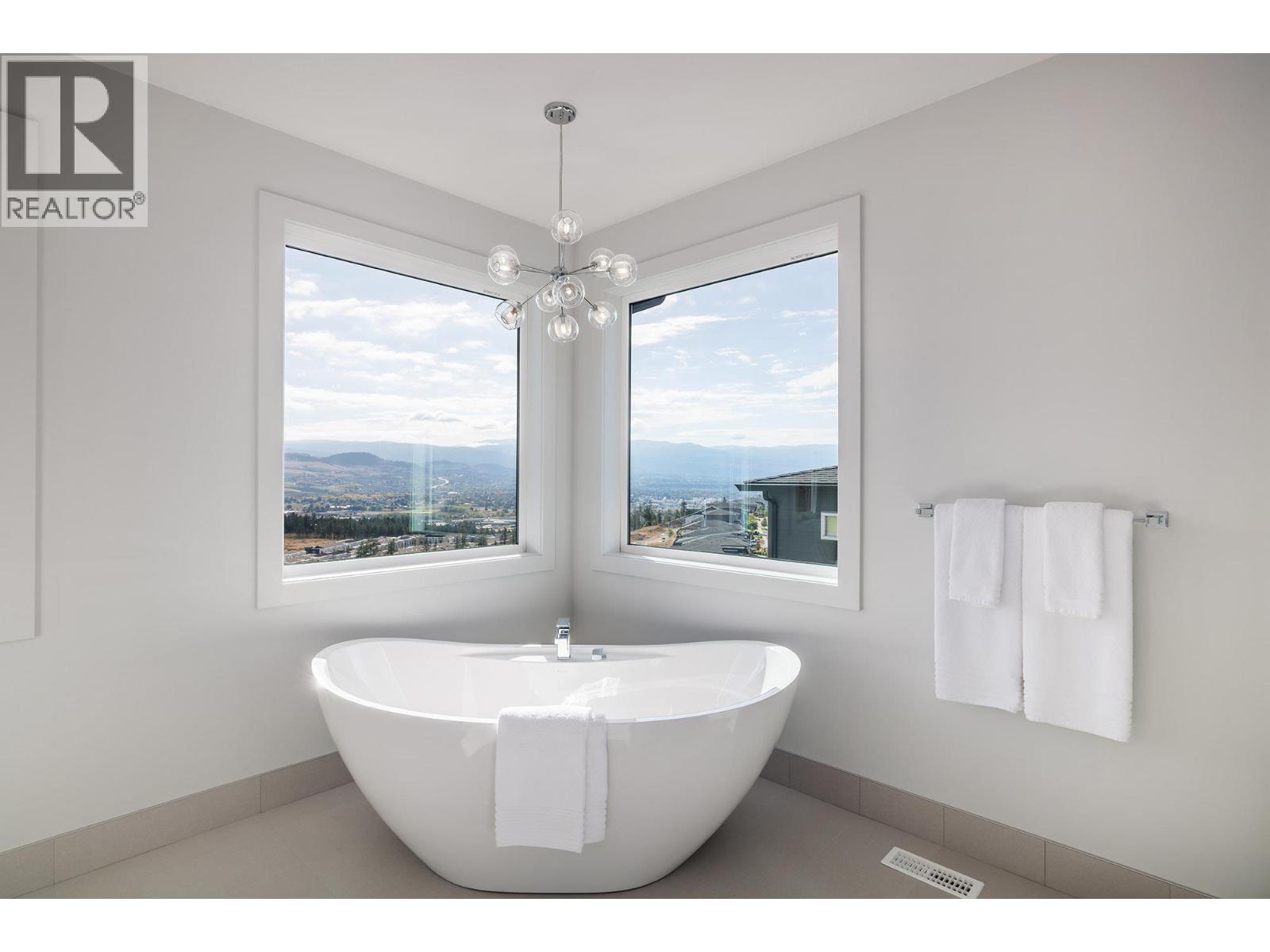 789 Carleton Street, Kelowna, British Columbia  V1V 0A8 - Photo 32 - 10372572