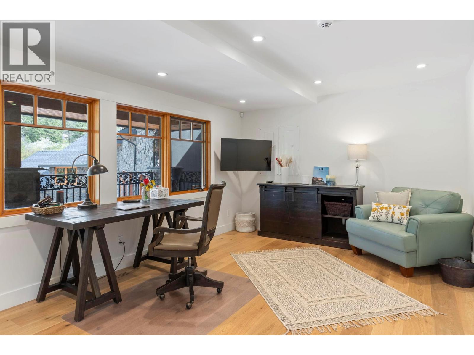 5774 Deadpine Drive, Kelowna, British Columbia  V1P 1A3 - Photo 27 - 10372291