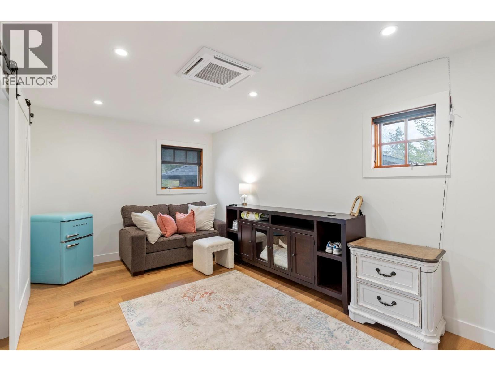 5774 Deadpine Drive, Kelowna, British Columbia  V1P 1A3 - Photo 36 - 10372291