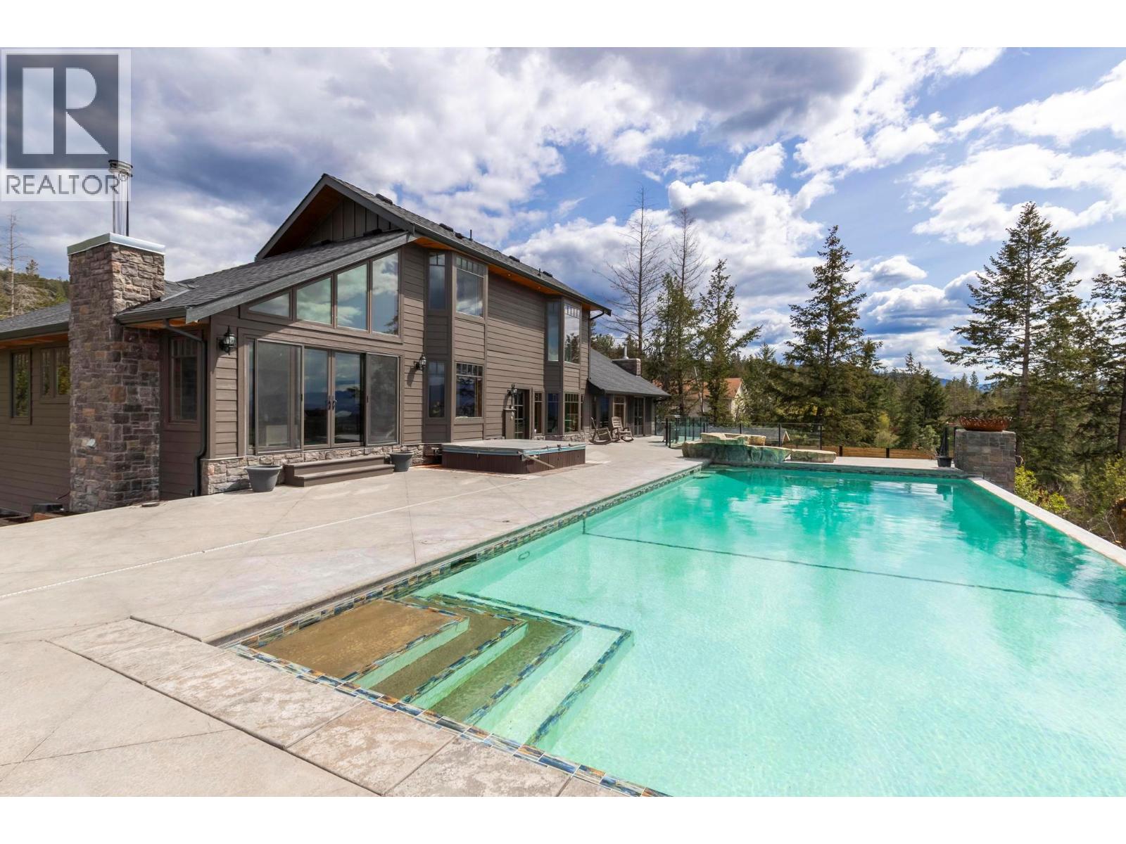 5774 Deadpine Drive, Kelowna, British Columbia  V1P 1A3 - Photo 8 - 10372291