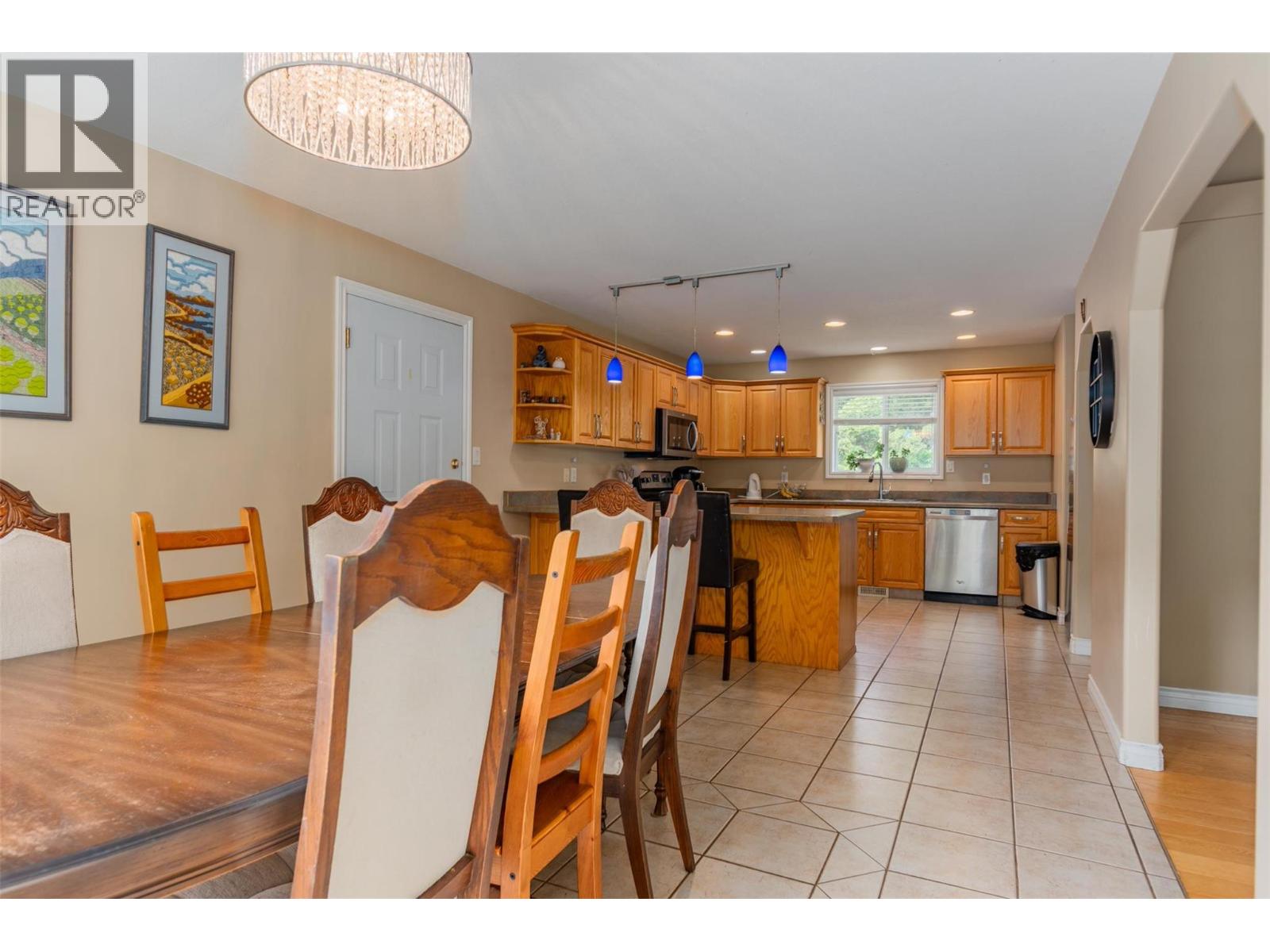 3209 5th Avenue, Castlegar, British Columbia  V1N 2V6 - Photo 19 - 10372708
