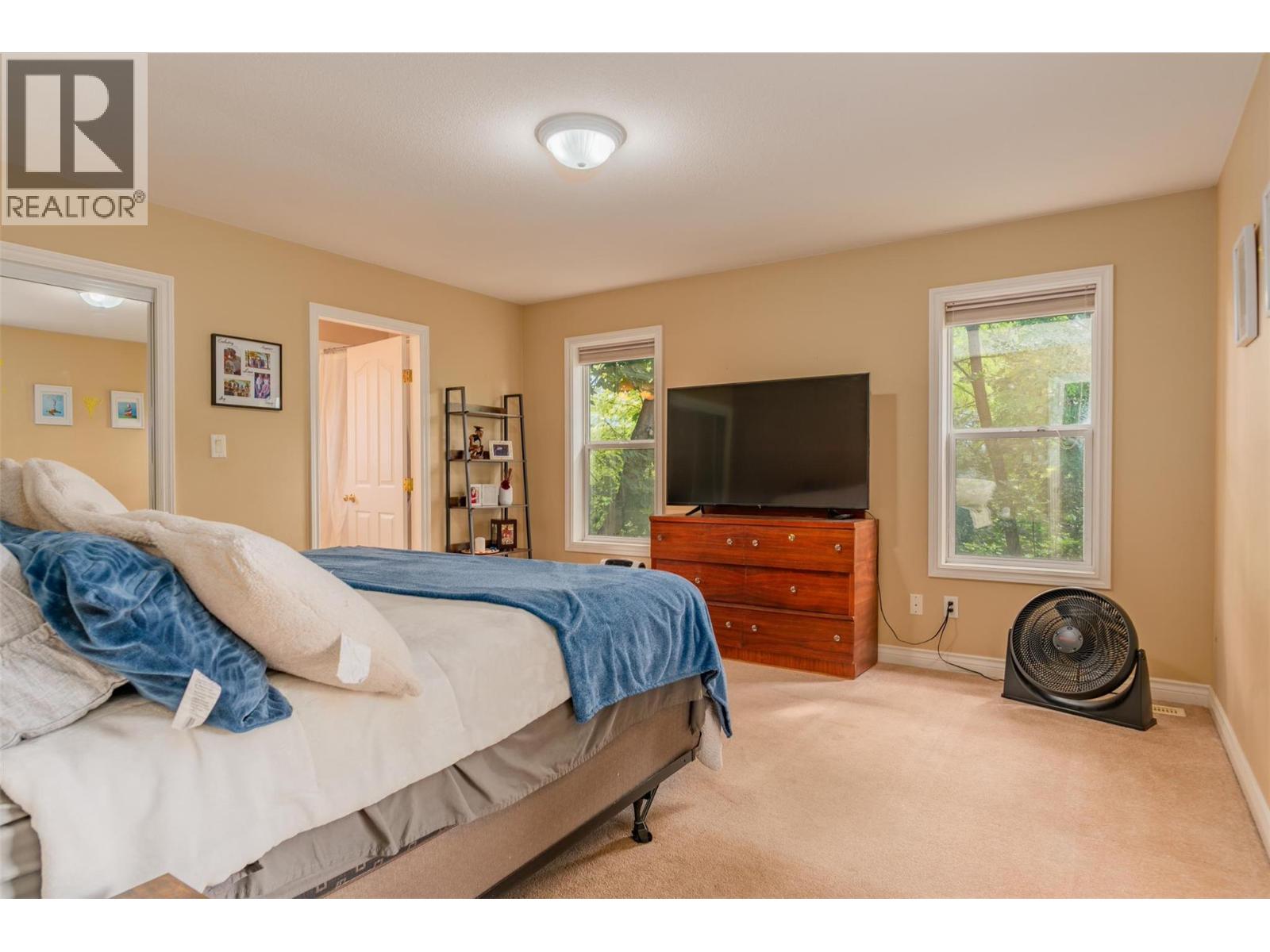 3209 5th Avenue, Castlegar, British Columbia  V1N 2V6 - Photo 35 - 10372708