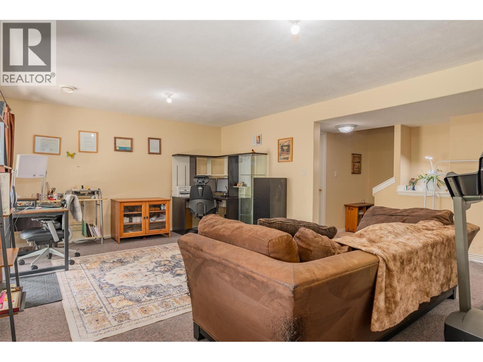 3209 5th Avenue, Castlegar, British Columbia  V1N 2V6 - Photo 42 - 10372708