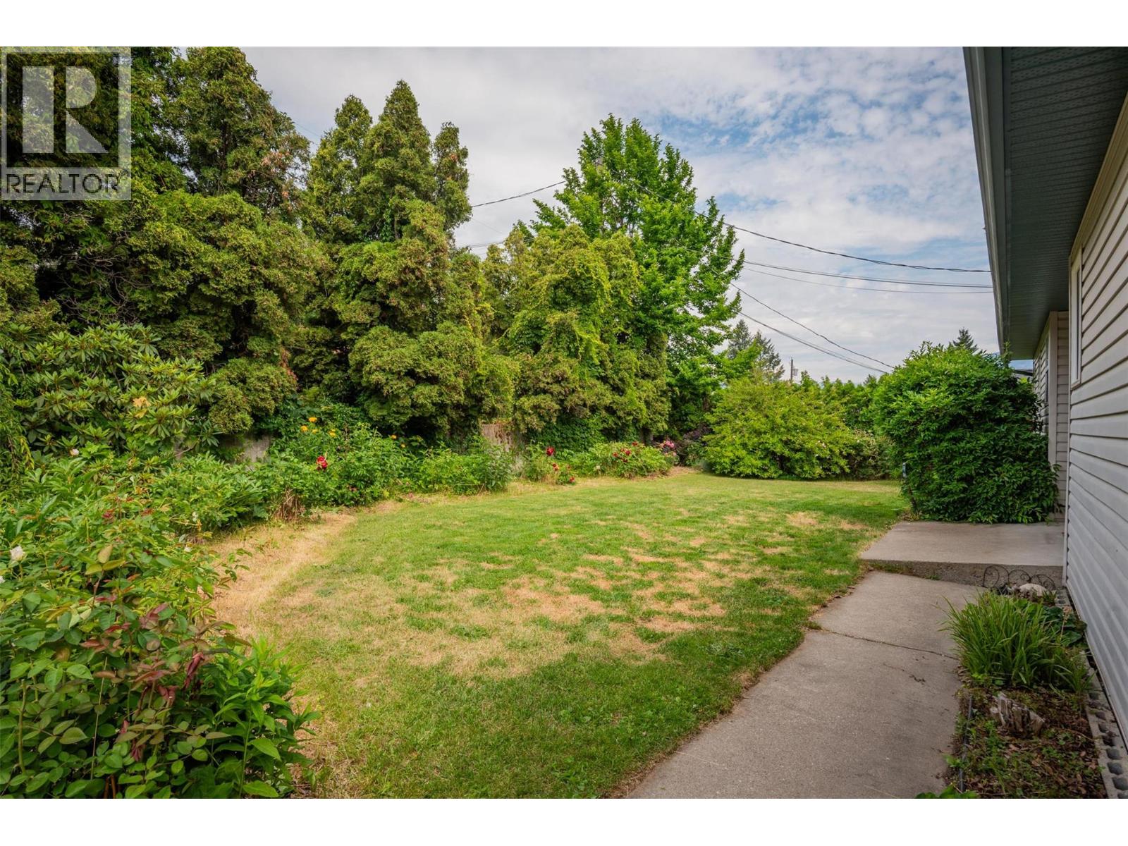 3209 5th Avenue, Castlegar, British Columbia  V1N 2V6 - Photo 56 - 10372708
