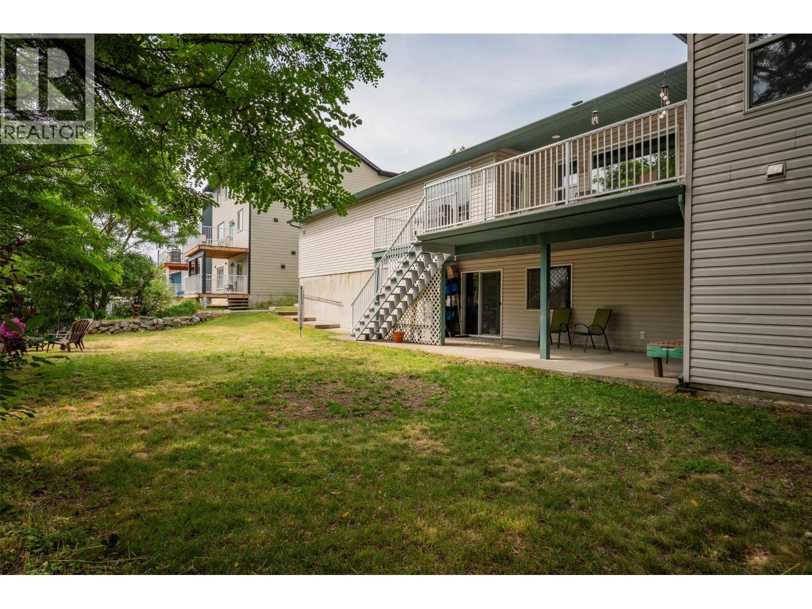3209 5th Avenue, Castlegar, British Columbia  V1N 2V6 - Photo 67 - 10372708