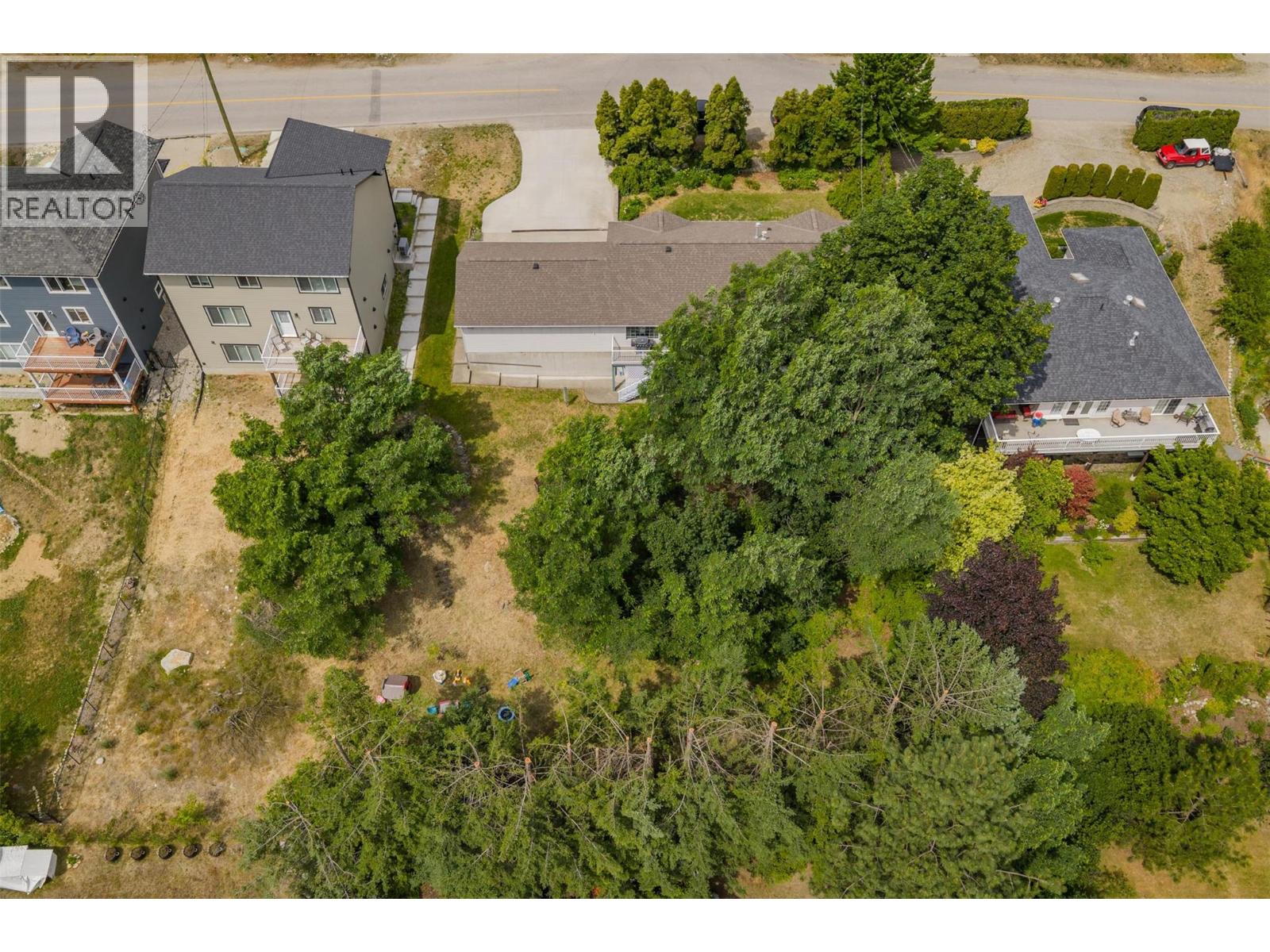 3209 5th Avenue, Castlegar, British Columbia  V1N 2V6 - Photo 7 - 10372708