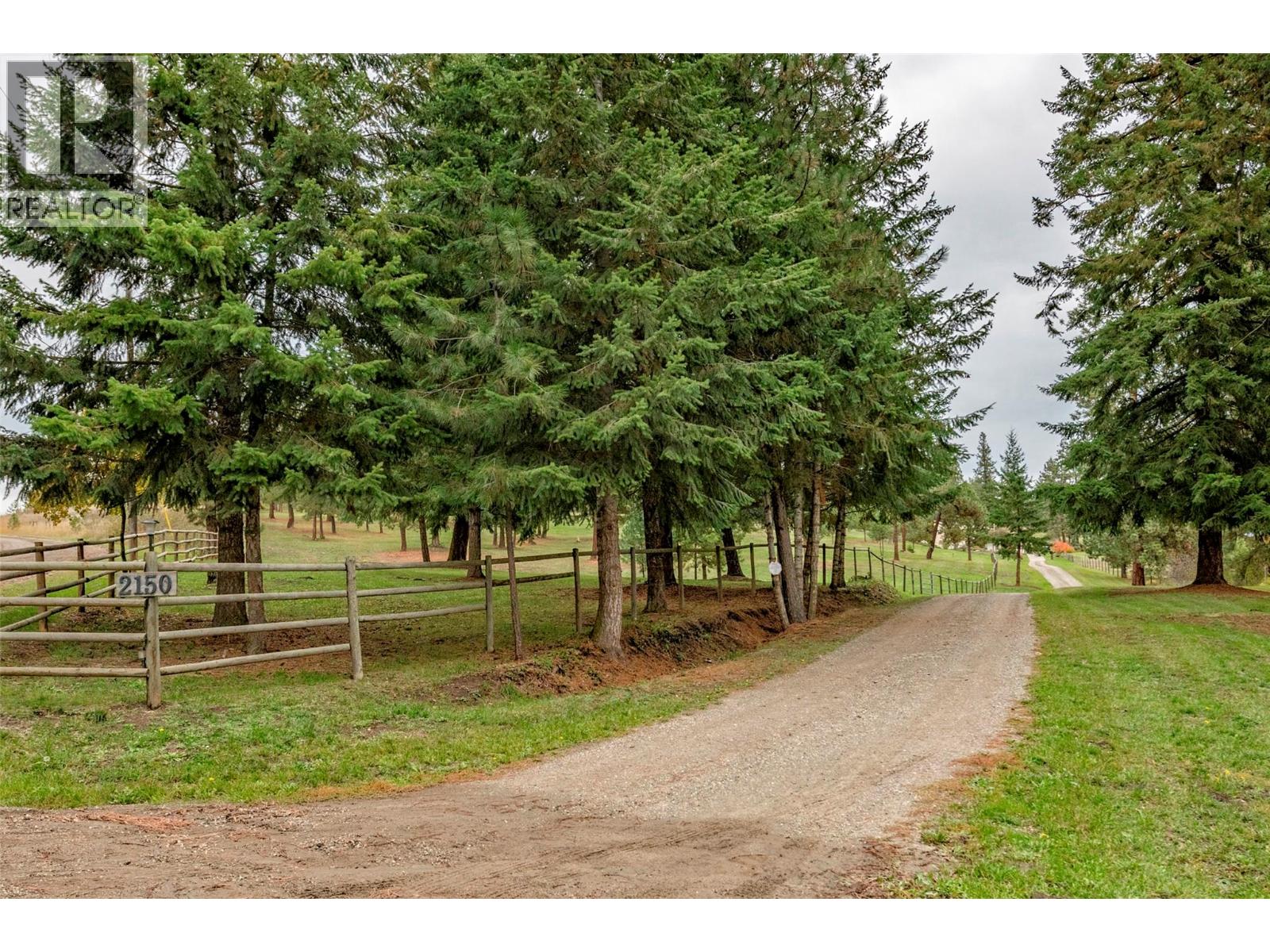2150 Rashdale Road, Spallumcheen, British Columbia  V0E 1B4 - Photo 2 - 10372484