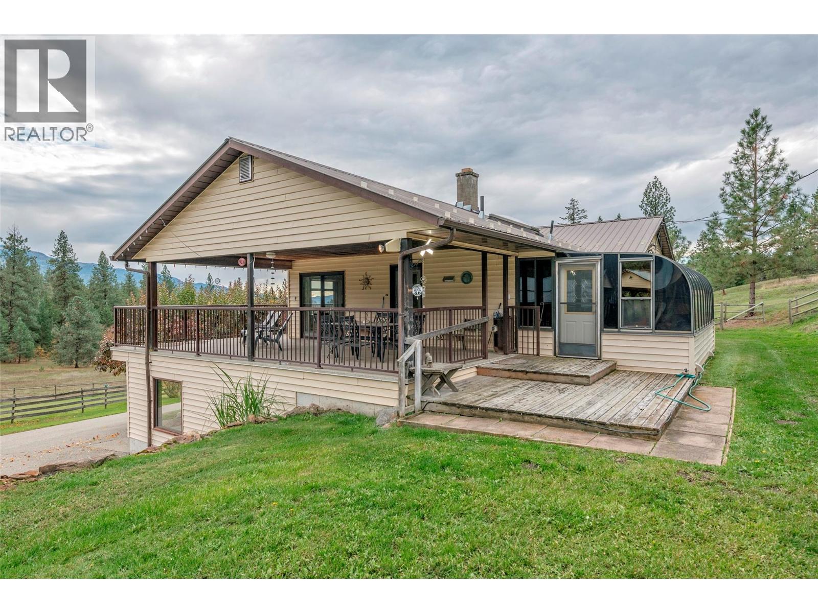 2150 Rashdale Road, Spallumcheen, British Columbia  V0E 1B4 - Photo 4 - 10372484