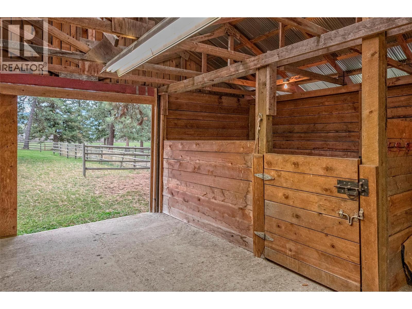 2150 Rashdale Road, Spallumcheen, British Columbia  V0E 1B4 - Photo 64 - 10372484