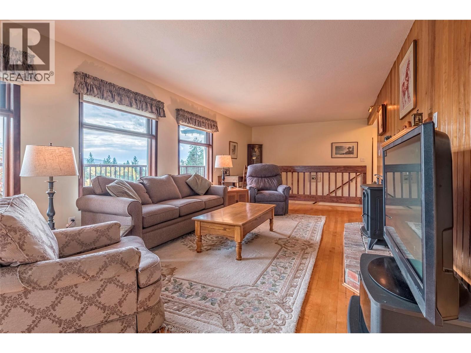 2150 Rashdale Road, Spallumcheen, British Columbia  V0E 1B4 - Photo 9 - 10372484