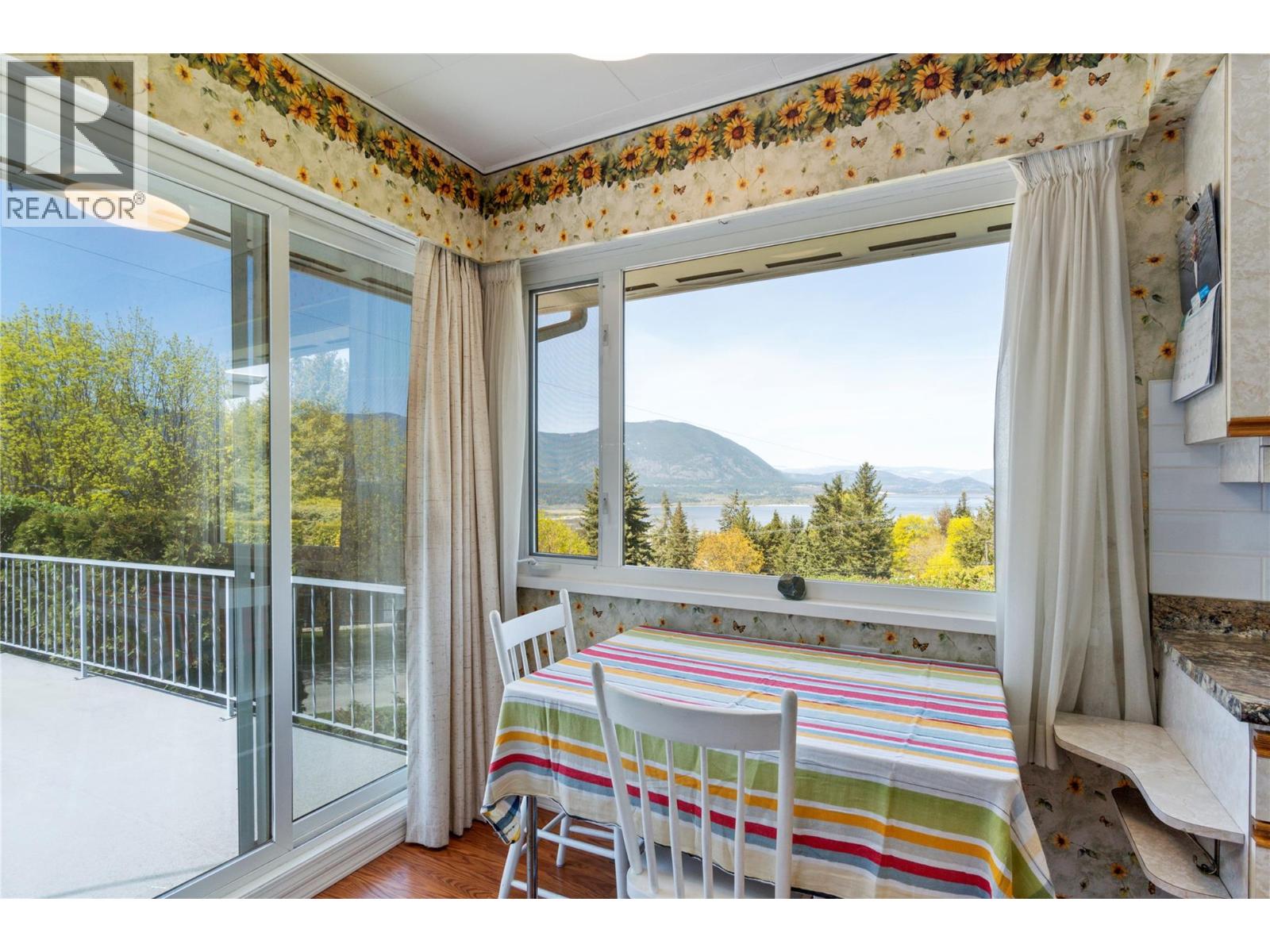 1290 15 Street Se, Salmon Arm, British Columbia  V1E 2G8 - Photo 24 - 10372472
