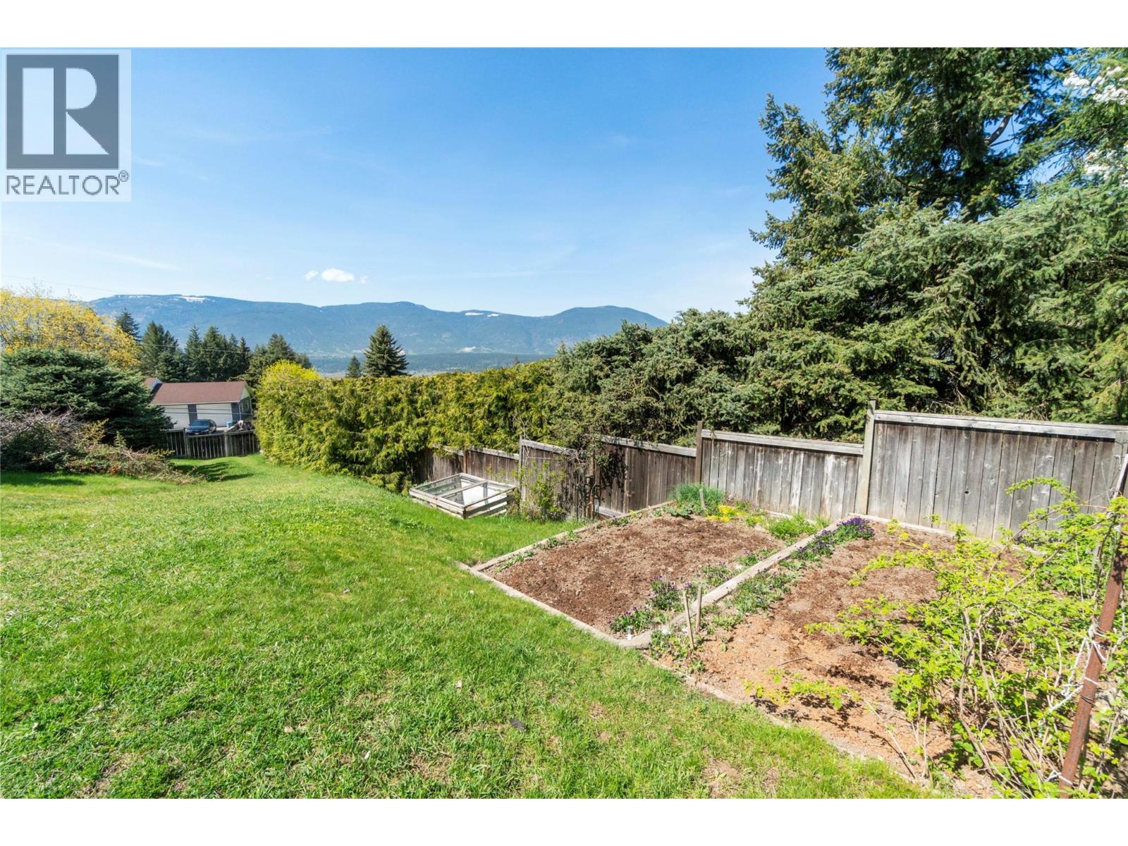1290 15 Street Se, Salmon Arm, British Columbia  V1E 2G8 - Photo 69 - 10372472