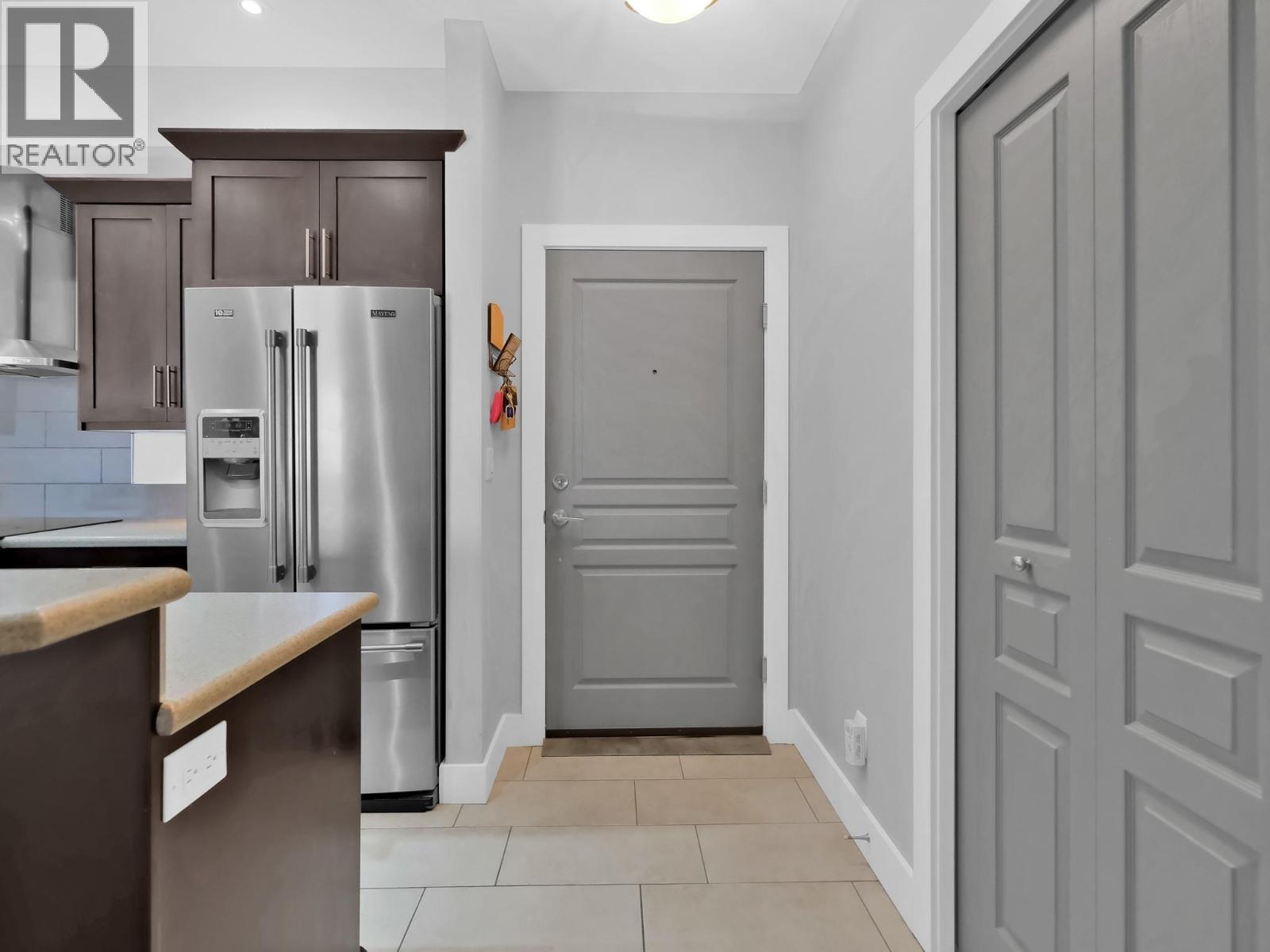 250 Waterford Avenue Unit# 311, Penticton, British Columbia  V2A 3T8 - Photo 3 - 10372779