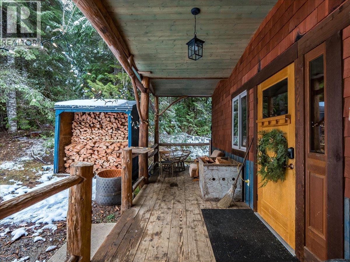 6610 6 Highway, Ymir, British Columbia  V0G 2K0 - Photo 36 - 10371621
