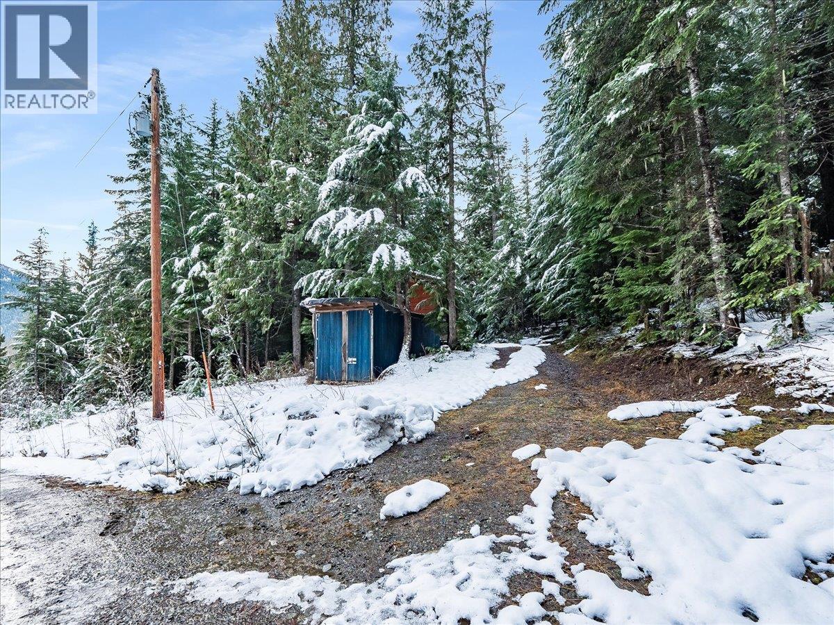 6610 6 Highway, Ymir, British Columbia  V0G 2K0 - Photo 42 - 10371621
