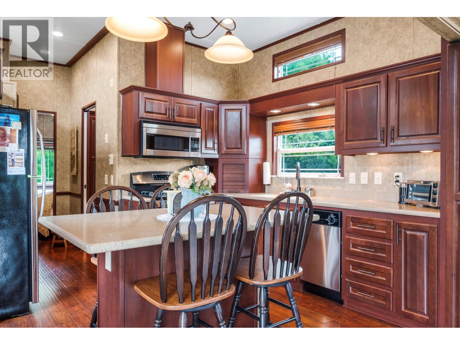 8000 Highland Road Unit# 172, Vernon, British Columbia  V1B 3W5 - Photo 5 - 10372175