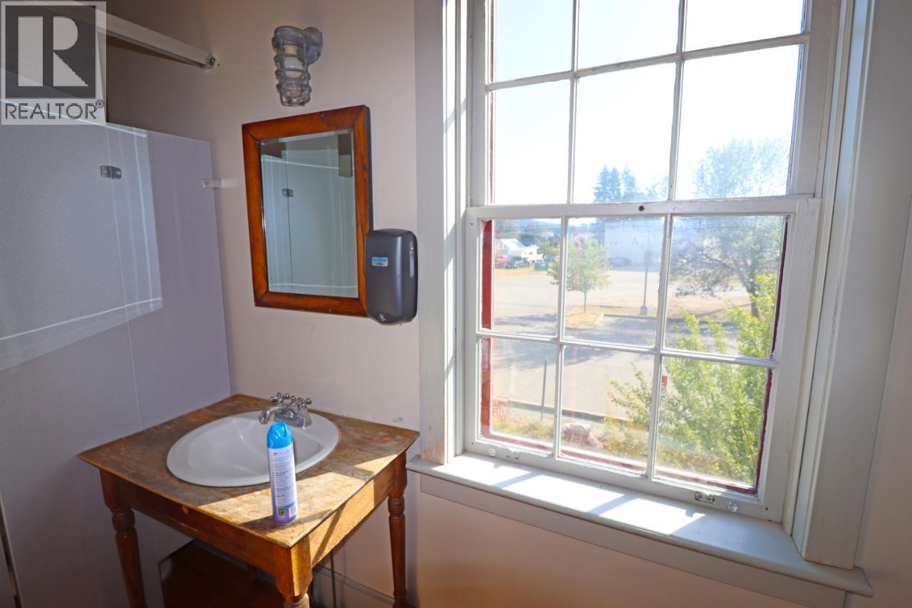 7654 Donaldson Drive, Grand Forks, British Columbia  V0H 1H2 - Photo 13 - 10372812