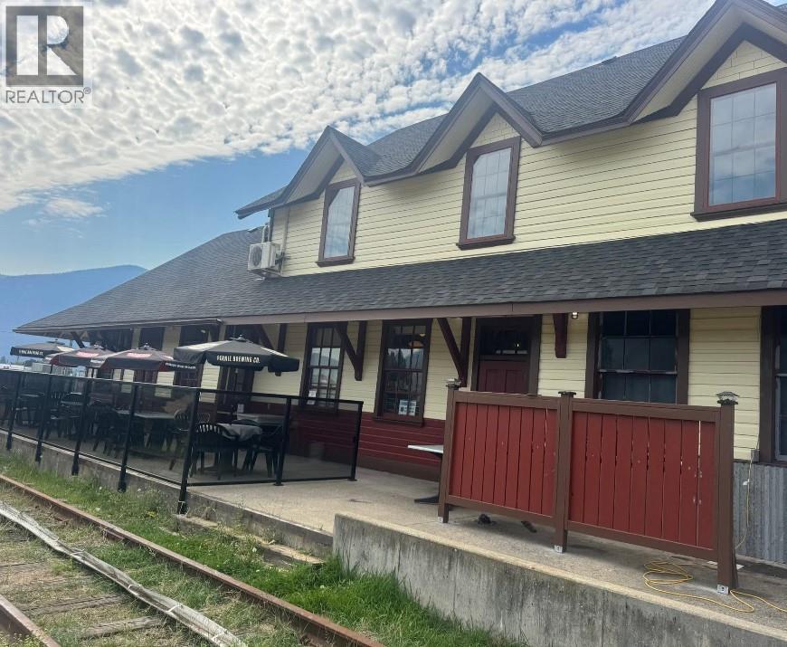 7654 Donaldson Drive, Grand Forks, British Columbia  V0H 1H2 - Photo 2 - 10372812