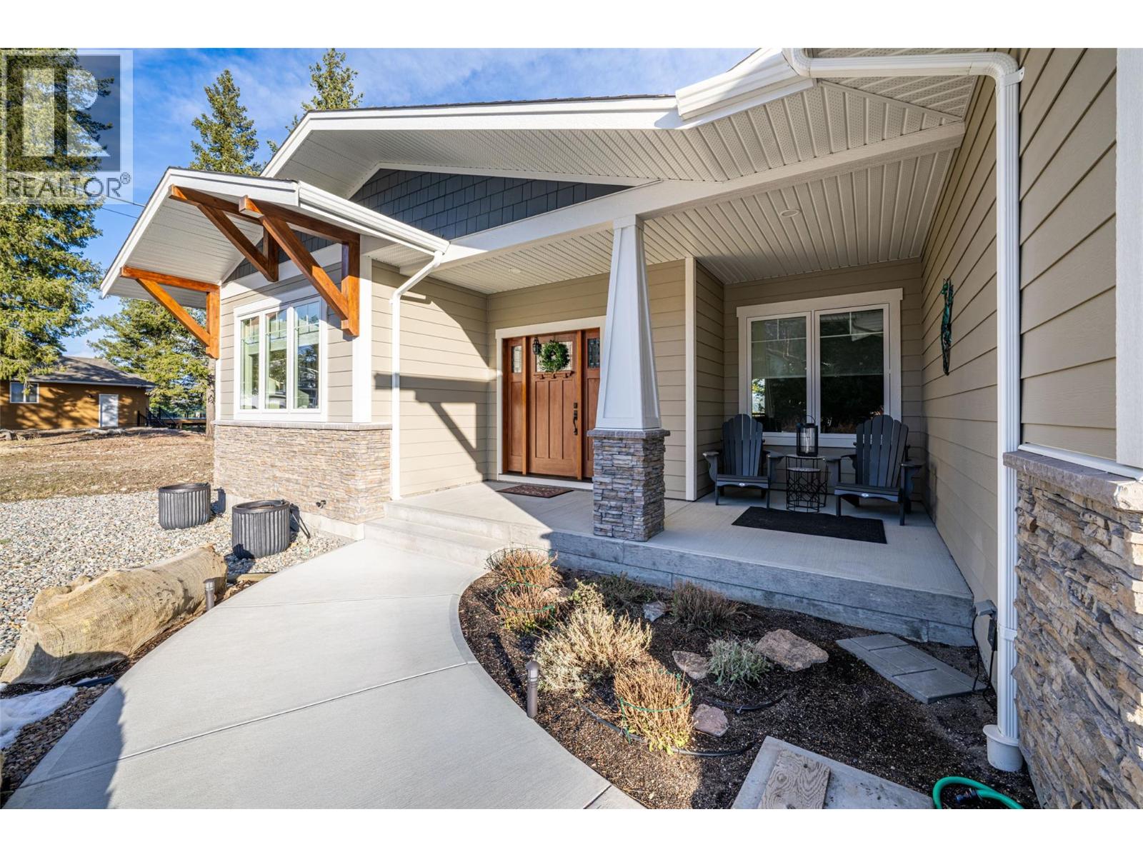 132 Crown Crescent, Vernon, British Columbia  V1H 2C3 - Photo 8 - 10372473