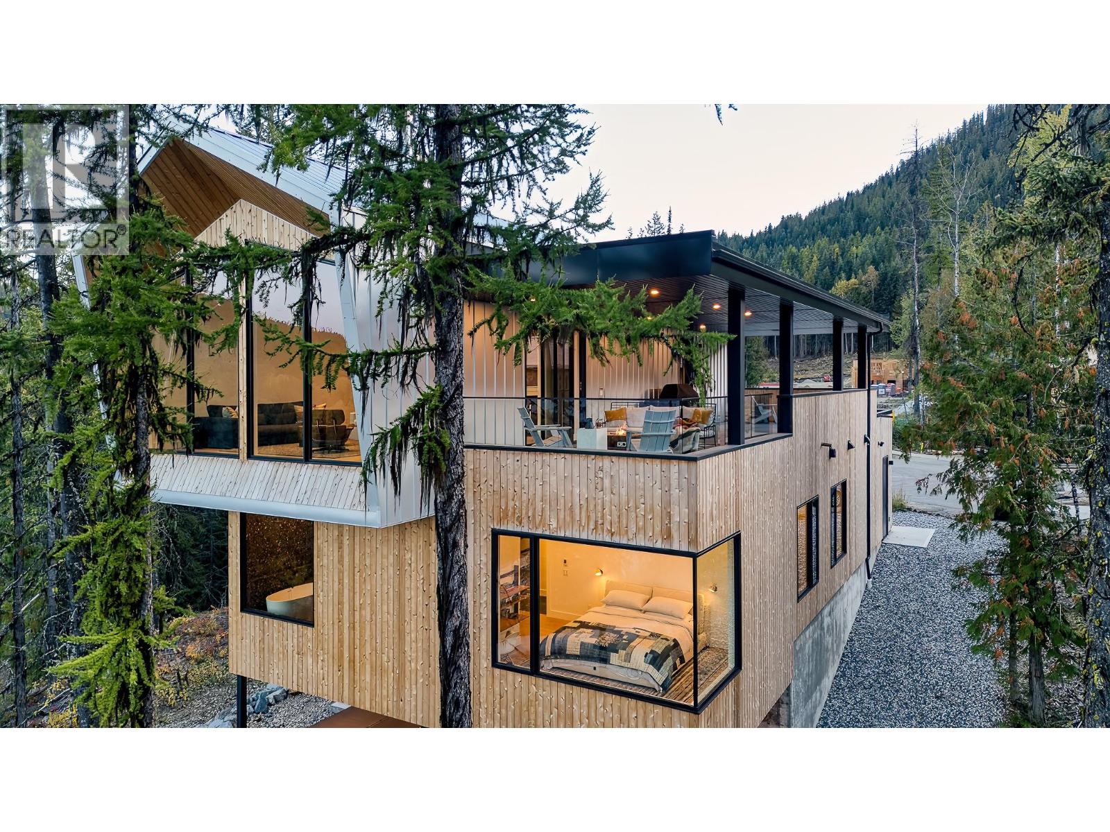322 Larch Terrace, Rossland, British Columbia  V0G 1Y0 - Photo 5 - 10370827