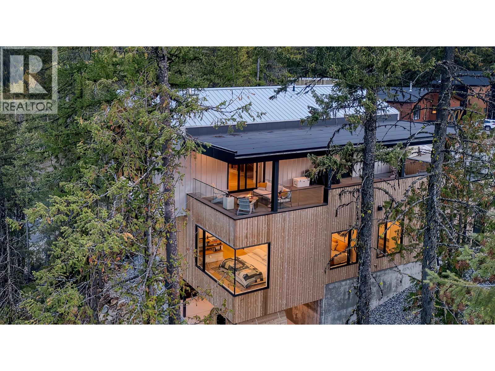 322 Larch Terrace, Rossland, British Columbia  V0G 1Y0 - Photo 8 - 10370827