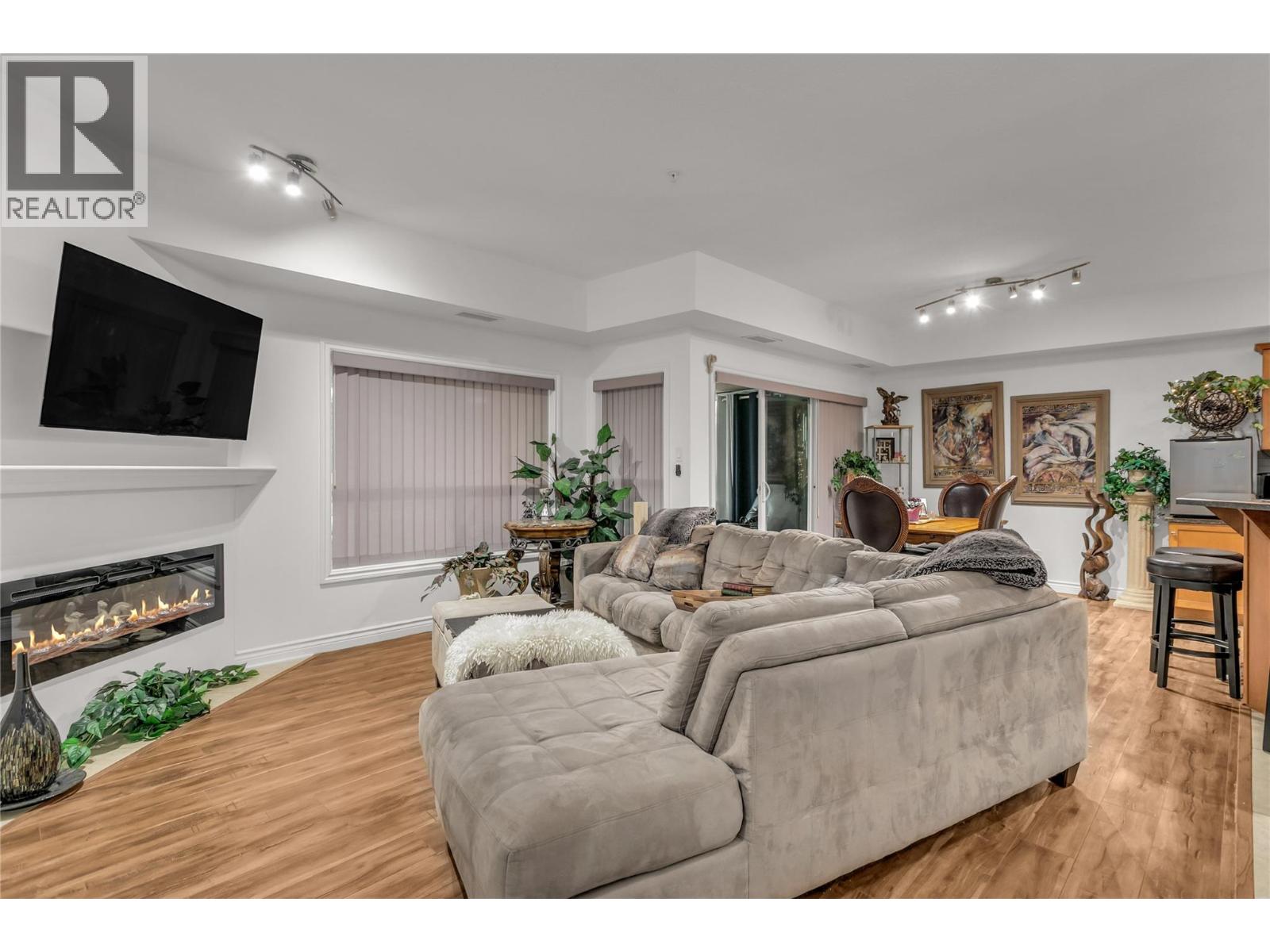 1961 Durnin Road Unit# 104, Kelowna, British Columbia  V1X 7Z6 - Photo 6 - 10372755