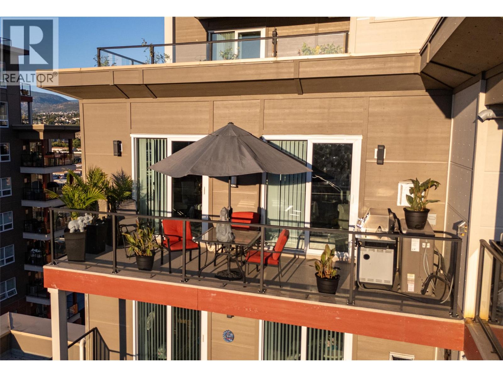 3388 Skaha Lake Road Unit# 1002, Penticton, British Columbia  V2A 6G4 - Photo 2 - 10372695