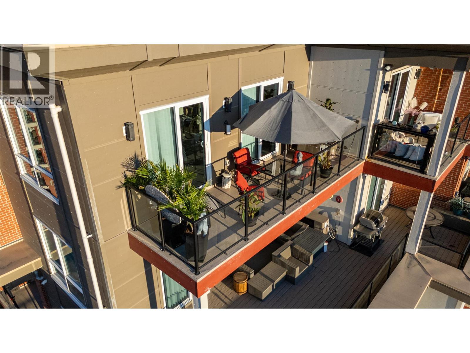 3388 Skaha Lake Road Unit# 1002, Penticton, British Columbia  V2A 6G4 - Photo 4 - 10372695