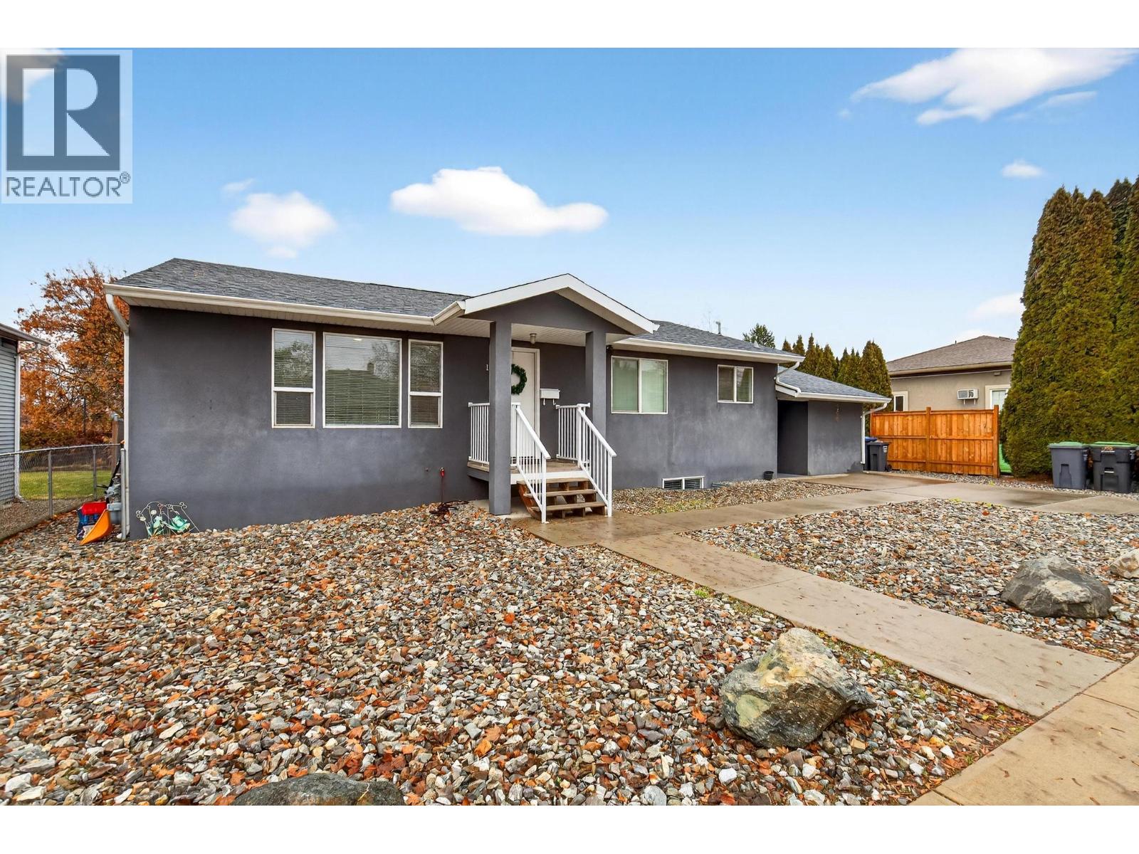 260 Ponto Road, Kelowna, British Columbia  V1X 2G1 - Photo 2 - 10371087