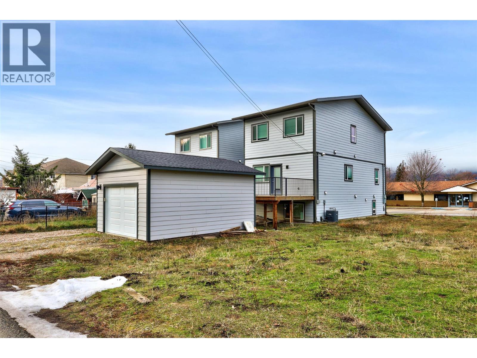 829 Okanagan Avenue, Chase, British Columbia  V0E 1M0 - Photo 6 - 10372756