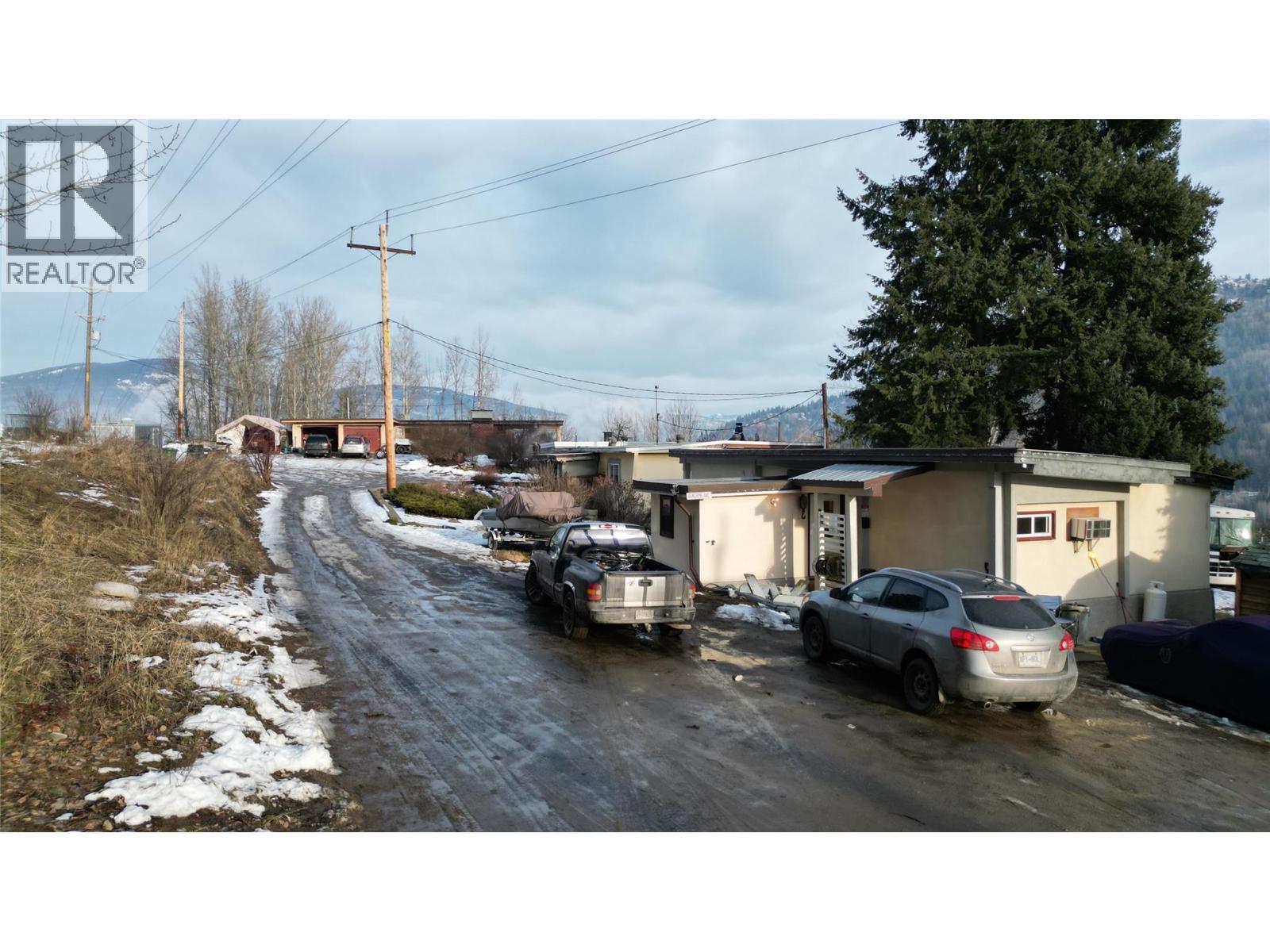 1381 3b Highway, Warfield, British Columbia  V1R 4L3 - Photo 18 - 10372814