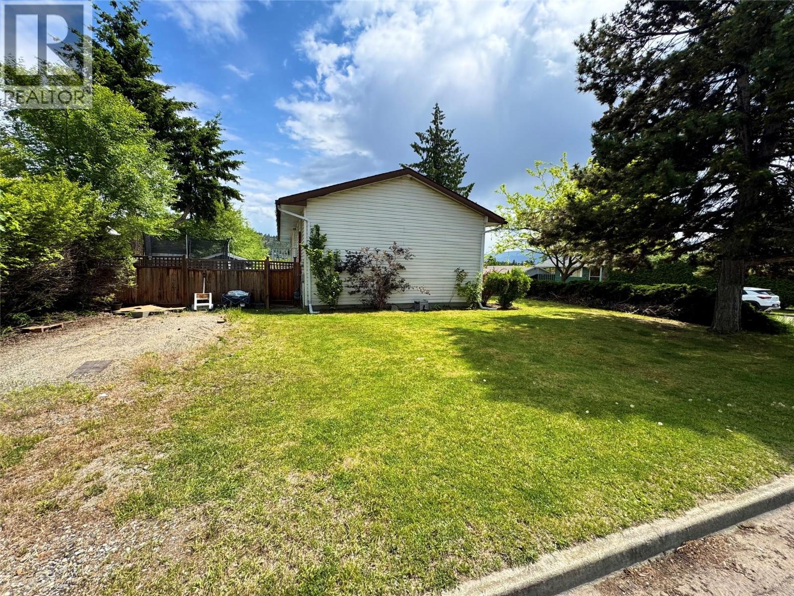 964 Tronson Drive, Kelowna, British Columbia  V1Y 4E1 - Photo 25 - 10372554