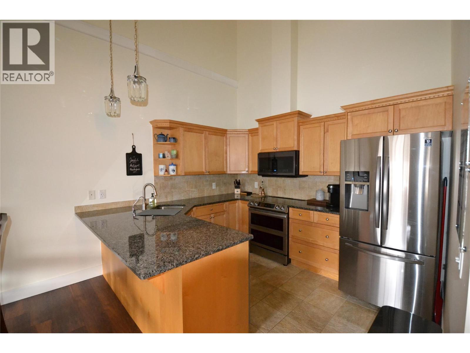 2120 Shannon Ridge Drive Unit# 304, West Kelowna, British Columbia  V4T 2Z3 - Photo 2 - 10372662