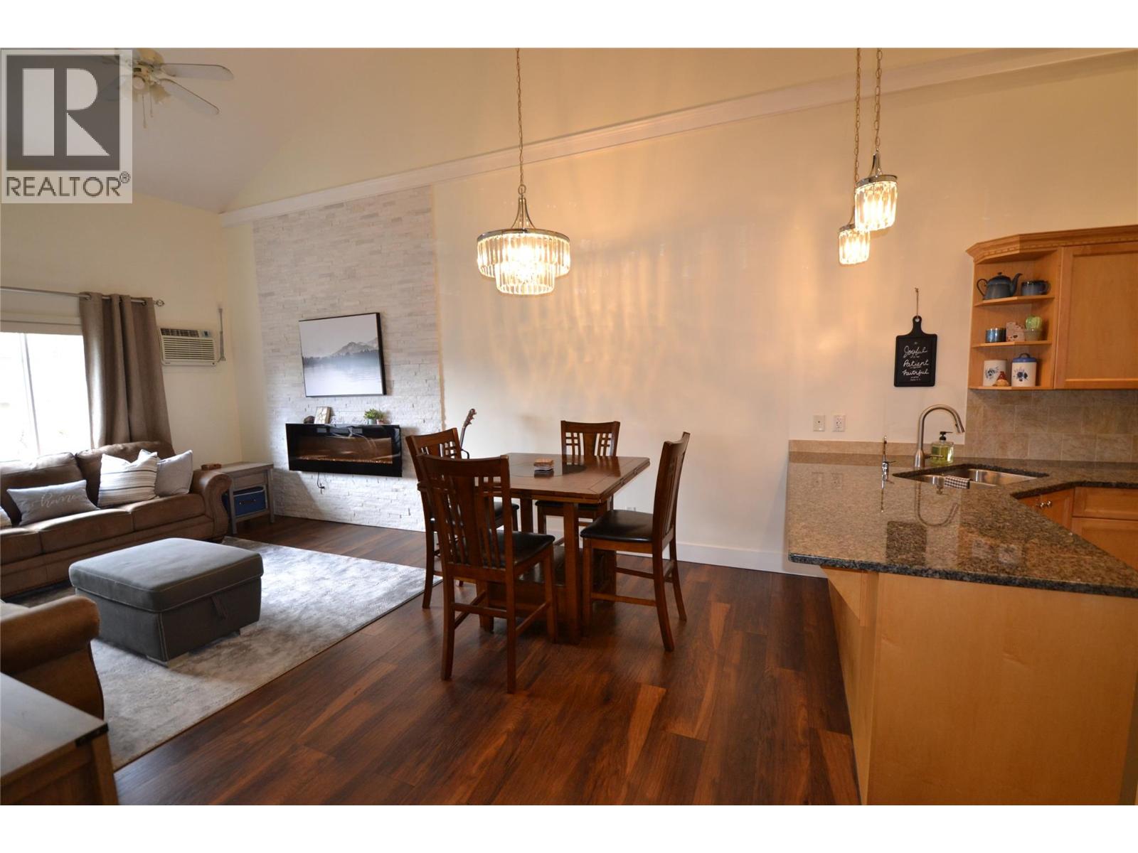 2120 Shannon Ridge Drive Unit# 304, West Kelowna, British Columbia  V4T 2Z3 - Photo 5 - 10372662