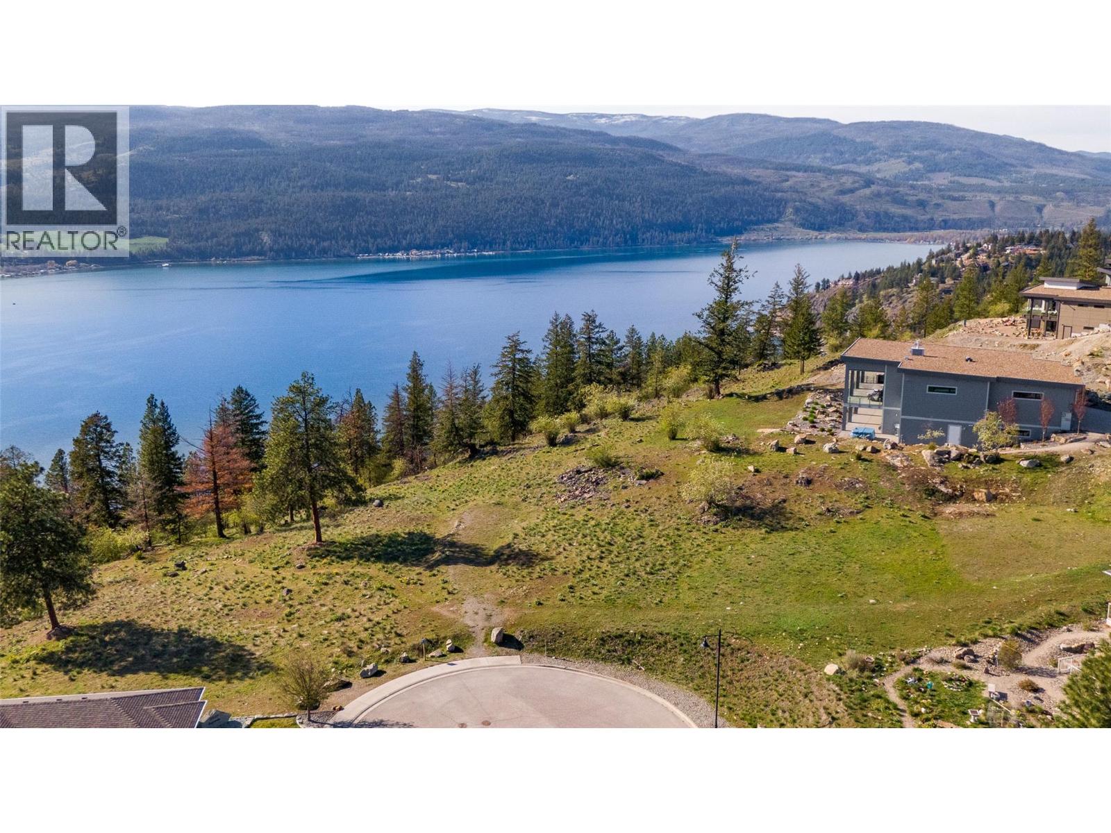 8988 Bayswater Place, Vernon, British Columbia  V1H 2K9 - Photo 4 - 10372633