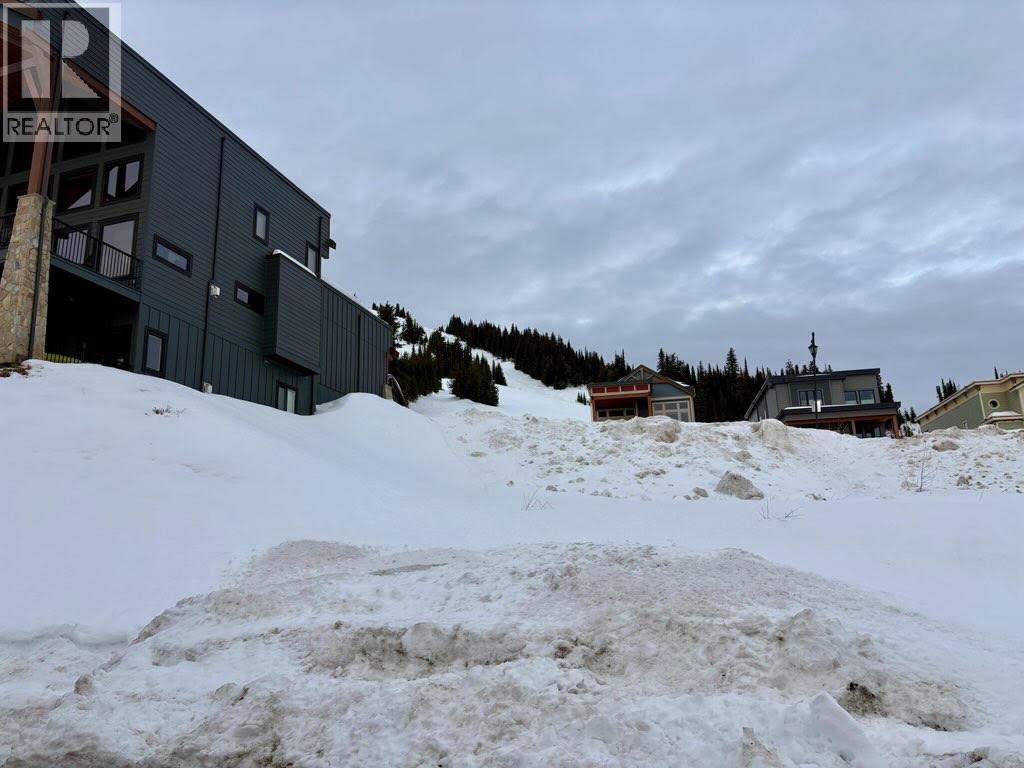 520 Arnica Lane, Silver Star, British Columbia  V1B 3M1 - Photo 11 - 10372596