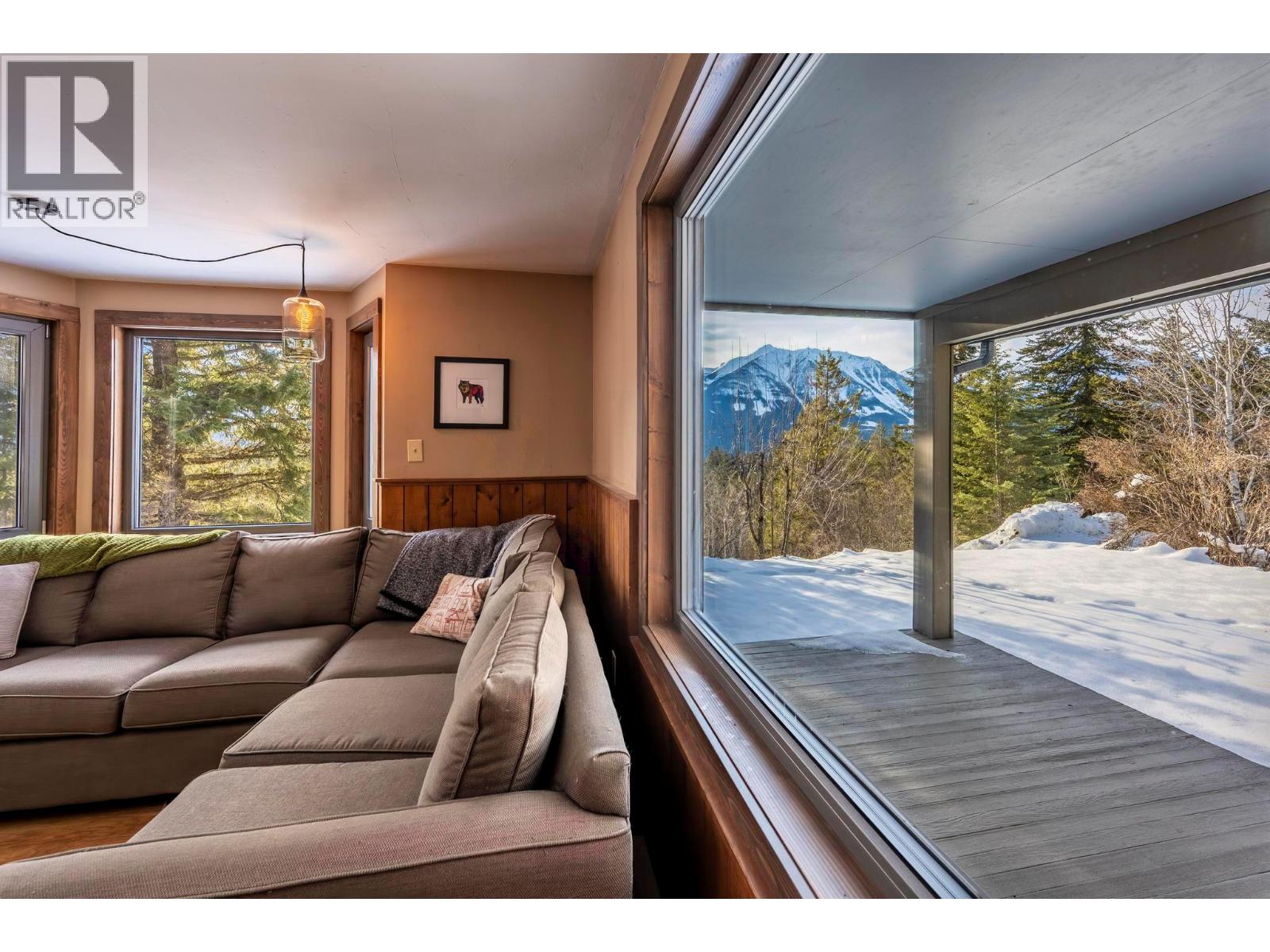 1615 Campbell Road, Golden, British Columbia  V0A 1H7 - Photo 27 - 10372773