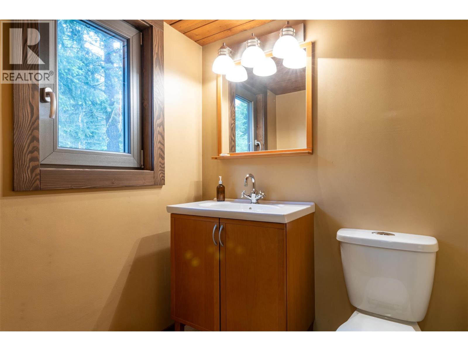 1615 Campbell Road, Golden, British Columbia  V0A 1H7 - Photo 35 - 10372773