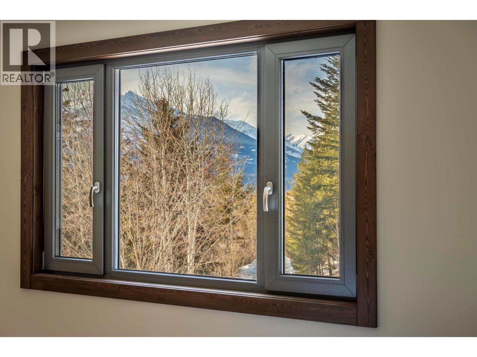 1615 Campbell Road, Golden, British Columbia  V0A 1H7 - Photo 56 - 10372773