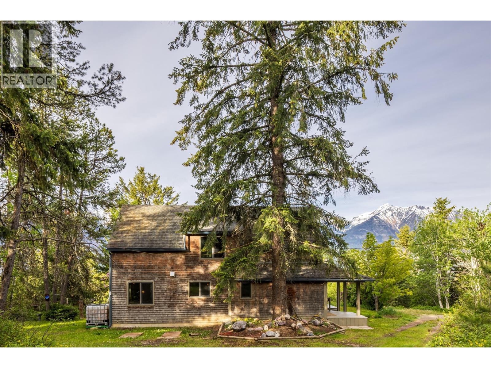 1615 Campbell Road, Golden, British Columbia  V0A 1H7 - Photo 63 - 10372773