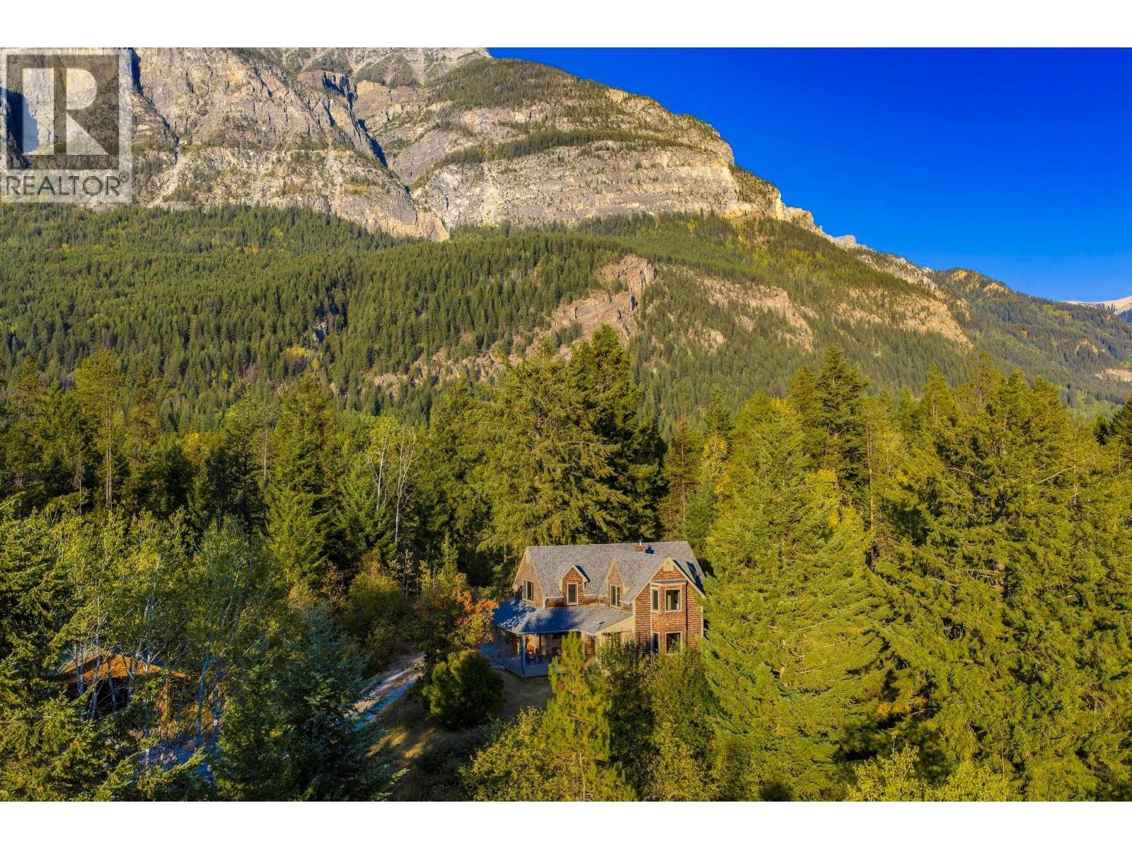 1615 Campbell Road, Golden, British Columbia  V0A 1H7 - Photo 80 - 10372773