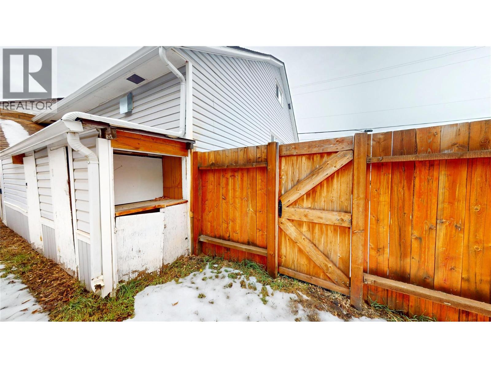 201r 9th Avenue S, Cranbrook, British Columbia  V1C 2M4 - Photo 39 - 10372790