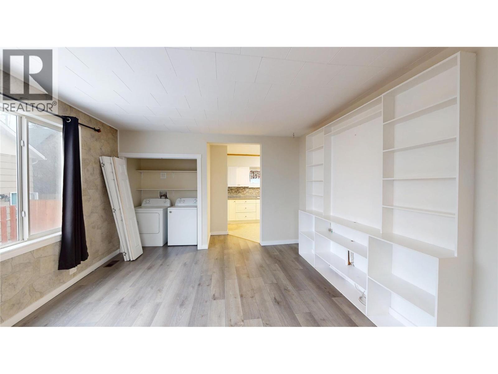 201r 9th Avenue S, Cranbrook, British Columbia  V1C 2M4 - Photo 6 - 10372790
