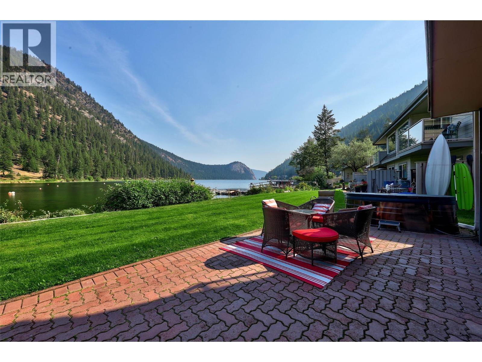 1801 Paul Lake Road Unit# 3, Kamloops, British Columbia  V2H 1N7 - Photo 2 - 10372828