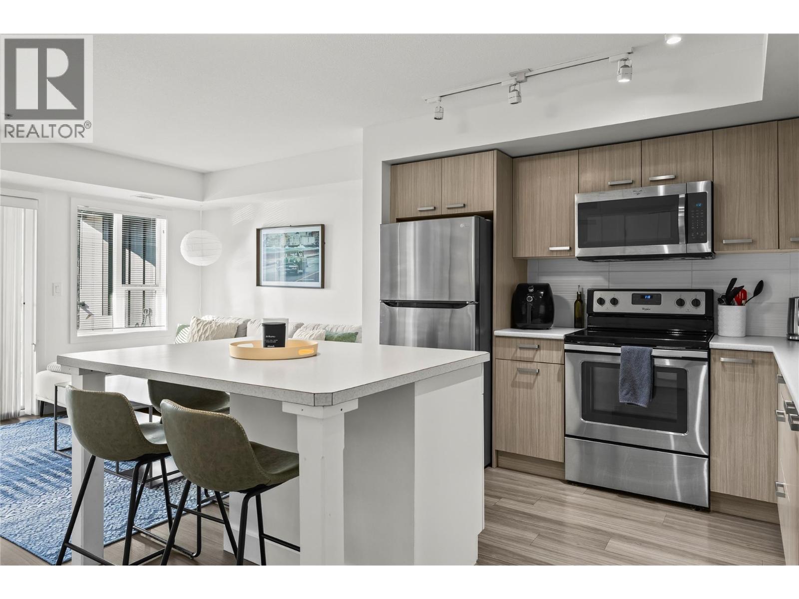 775 Academy Way Unit# 203, Kelowna, British Columbia  V1V 0A5 - Photo 4 - 10371934