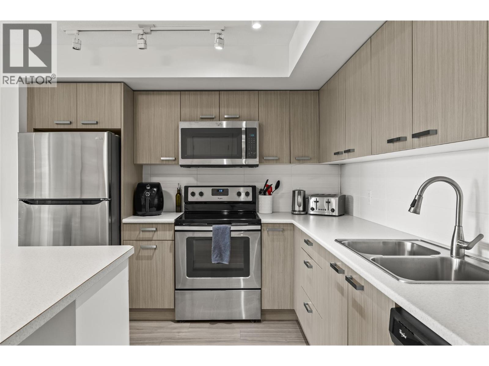 775 Academy Way Unit# 203, Kelowna, British Columbia  V1V 0A5 - Photo 5 - 10371934